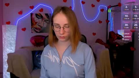 evalora online show from February 15, 12:04 pm