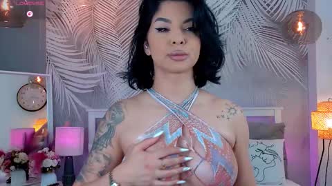 evareyss online show from March 15, 2:08 pm