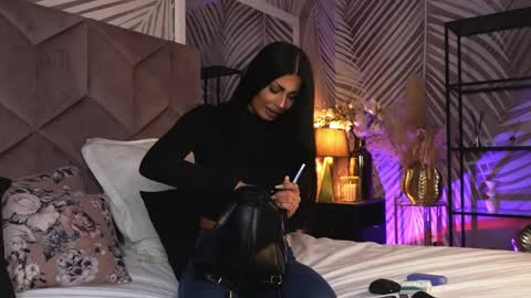 EvaRhea online show from April 2, 3:04 am