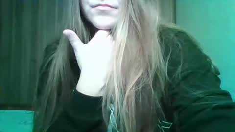 evasapples2026 online show from January 31, 7:23 pm