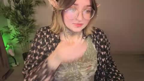 EvaTheWitcher online show from June 9, 10:03 am