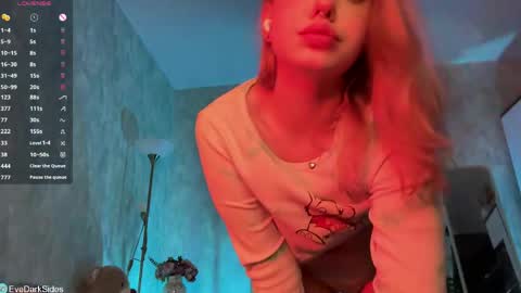 evedarkside online show from April 15, 8:37 am