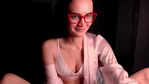 Evelyn online show from November 7, 8:36 pm