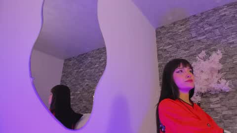 evelyn_moon69 online show from July 13, 11:16 pm