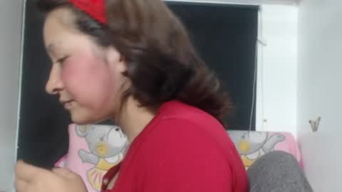 Evelyne online show from April 11, 3:23 am