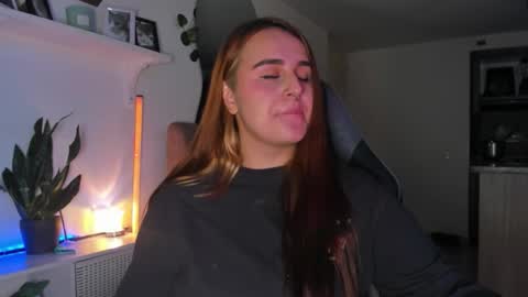 EVY online show from February 19, 4:01 am