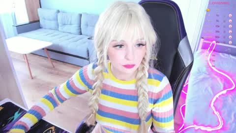  Amy  online show from April 1, 11:11 am