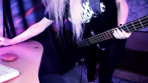 my real name is Irene but Exo is oke too  online show from October 20, 9:07 pm