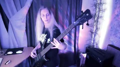 my real name is Irene but Exo is oke too  online show from September 20, 4:44 am