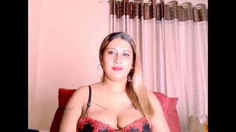 Snapshot of exoticindian37 chatting on November 1, 4:00 pm exoticindian37 online show from November 1, 4:00 pm