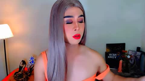 expensive_elise online show from March 4, 5:19 pm