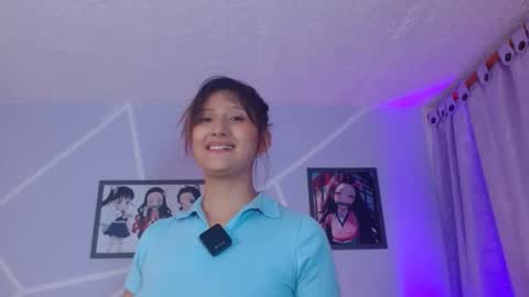 eyes_moonn online show from November 25, 1:30 am