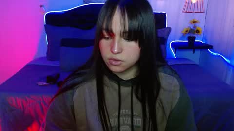 eymmy_24 online show from September 25, 2:21 am