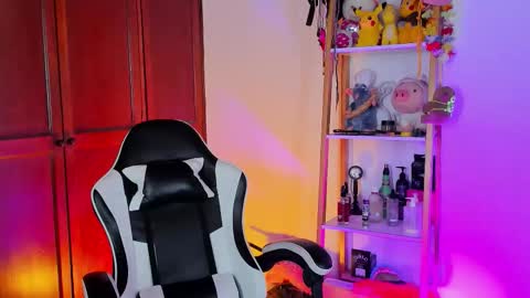 Emily online show from January 9, 8:35 pm