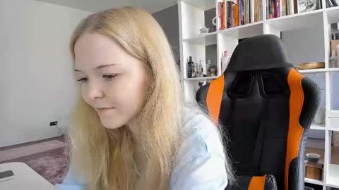 fairy_casey online show from September 13, 1:08 pm