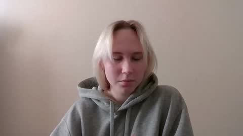 fairyfeller_ online show from October 21, 5:33 am