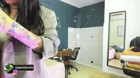 Megan    630  1330 -5 online show from April 18, 11:13 am