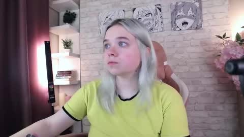 Bella online show from November 11, 9:39 am