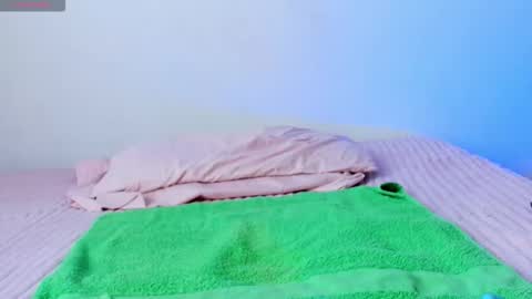 Ale online show from December 20, 3:49 pm