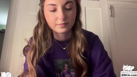 Ella online show from April 1, 5:52 am