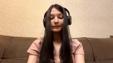 Aurora 18yo online show from January 18, 9:16 am