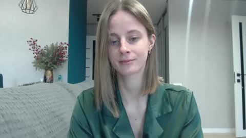 favoriteyour online show from January 13, 8:26 am