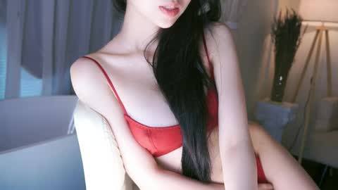 feel_me_00 online show from June 7, 1:56 am