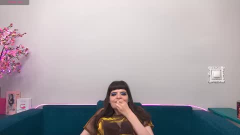 Laura online show from July 7, 7:23 am