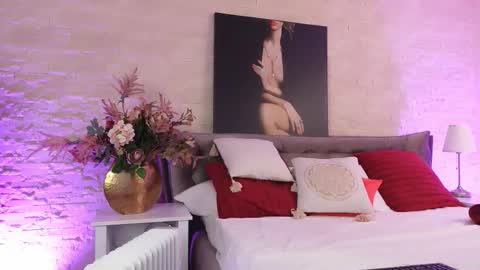 FeliciaKrige online show from February 8, 9:29 pm