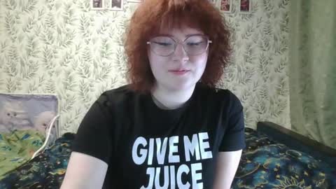 felicity_play online show from May 4, 6:06 am