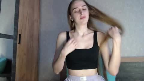 Femke online show from March 3, 12:31 pm