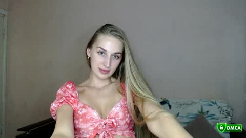 Femke online show from April 2, 8:28 pm
