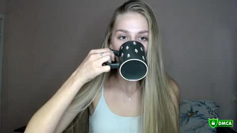 Femke online show from March 30, 7:35 pm