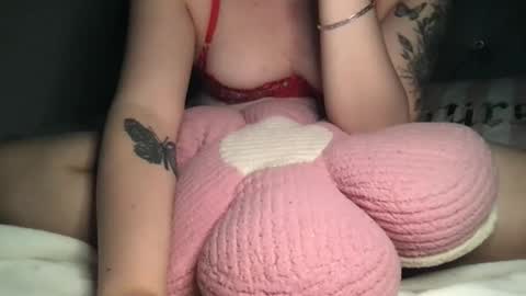     online show from November 8, 7:57 am