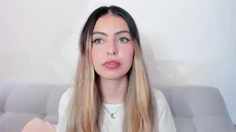 fernanda  online show from February 25, 1:53 pm