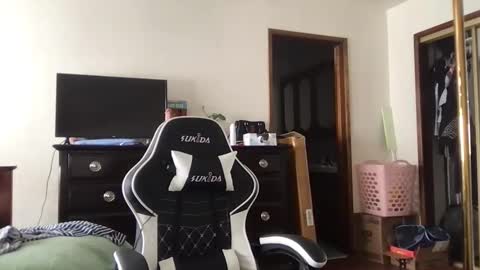 fgsammie online show from October 27, 6:13 pm