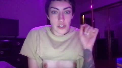 fgsammie online show from October 3, 3:22 am