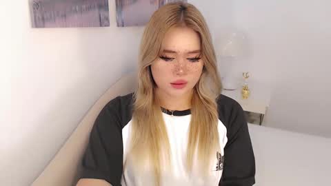  Angela  DONT FORGET TO FOLLOW AND GIVE ME APPRECIATION online show from October 15, 1:41 am