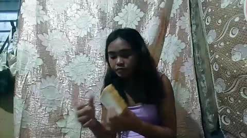 filipinagirl_18 online show from April 5, 9:36 pm
