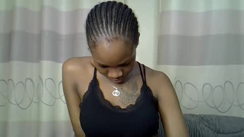 fine_queen12 online show from December 10, 6:11 am