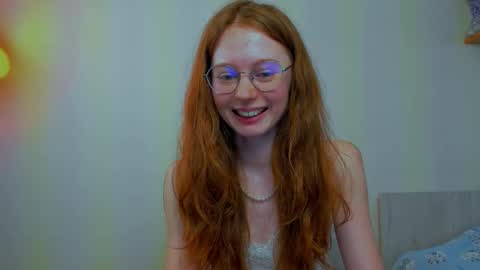 fire_luna online show from March 18, 7:13 am