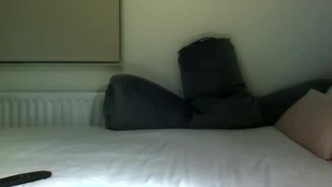 Snapshot of fitbut chatting on March 12, 7:58 pm Fitbut online show from March 12, 7:58 pm