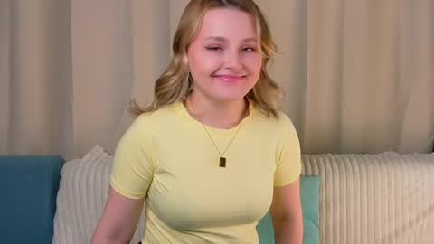 Amelia online show from April 7, 1:40 am