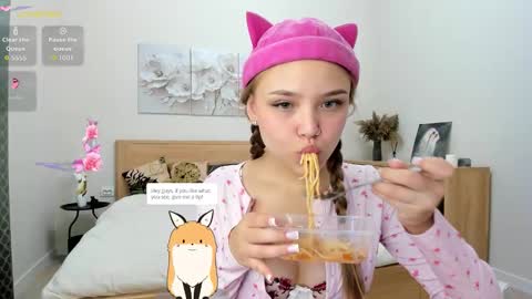 Mona online show from September 30, 12:49 am