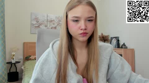 Mona online show from April 7, 1:29 am