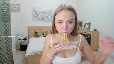 Mona online show from November 4, 12:37 am