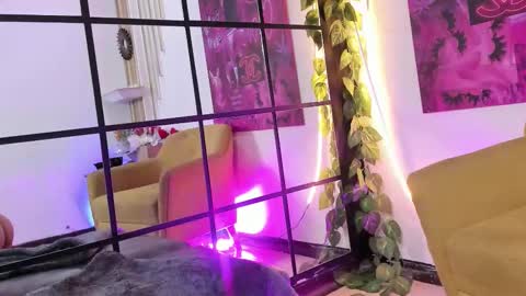Snapshot of floraginette01 chatting on September 22, 6:39 pm FLORA online show from September 22, 6:39 pm