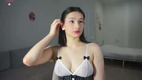 Viola online show from November 13, 1:21 pm