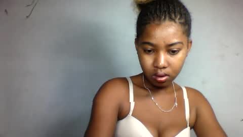 florencia011 online show from March 12, 8:19 am