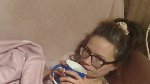 say meow and send tip  online show from December 5, 12:32 am